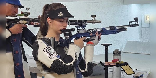 Konzentriert: Alyssa Ott holte Gold mit dem Luftgewehr bei den Juniorinnen (hier bei einem anderen Wettkampf). (Foto: Markus Retta)