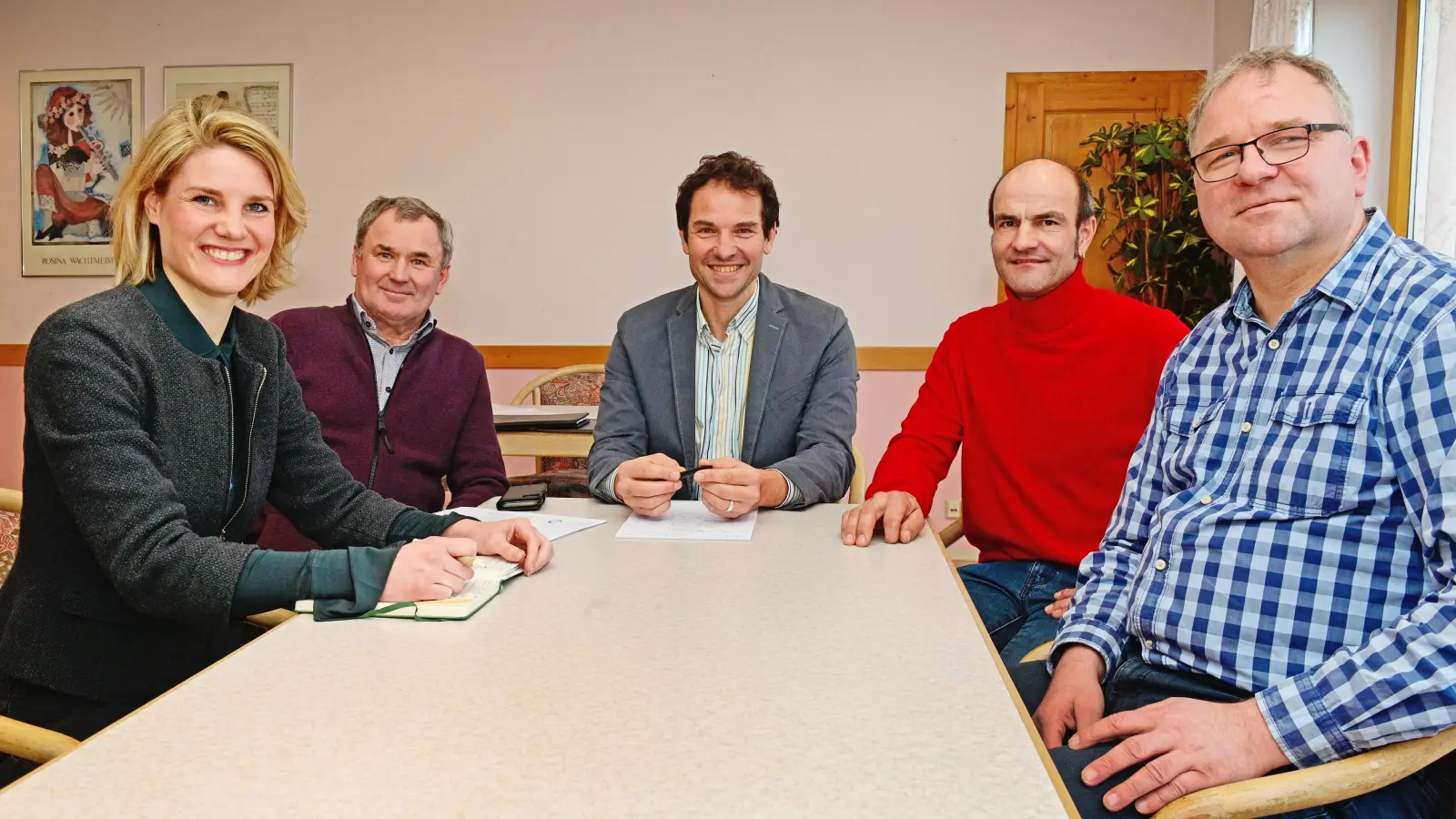 Das Führungsteam der Regionalstrom Franken eG hat sich neu aufgestellt. Von links nach rechts: Sophia Kraft, Gerhard Sauerhammer, Martin Stümpfig, Peter Hecht und Günther Heidingsfelder.  (Foto: JAMES EDWARD ALBRIGHT JR)