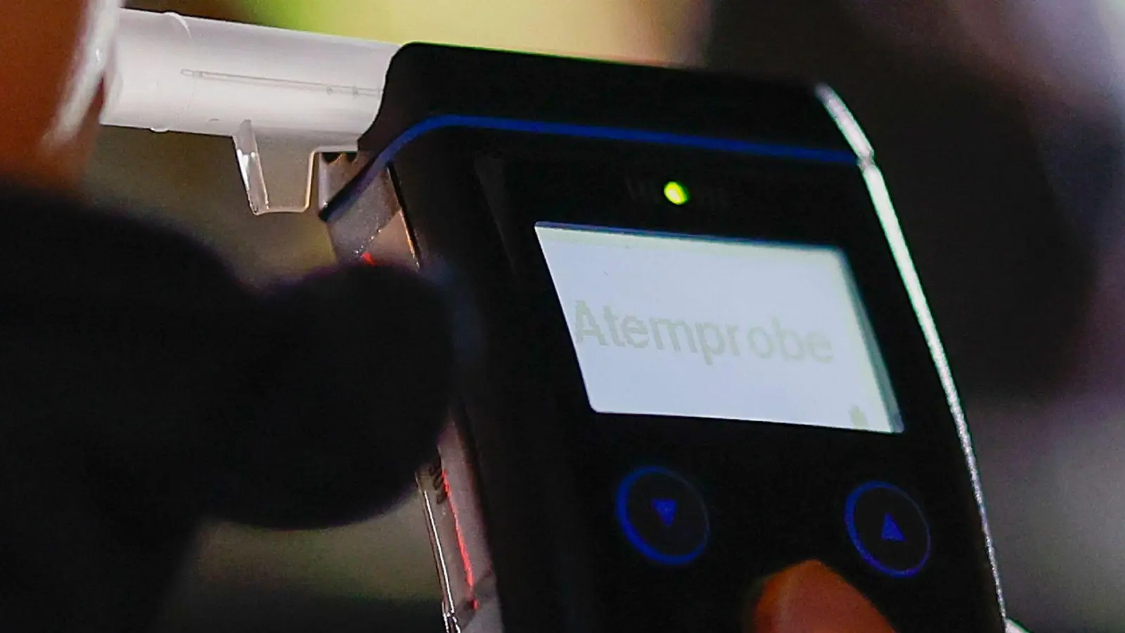 Der Mann war mit über 1,5 Promille merklich betrunken. (Symbolbild) (Foto: Heiko Becker/dpa)