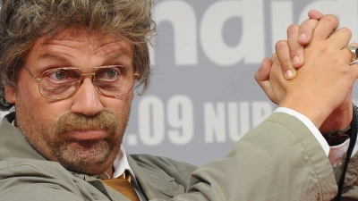 2009 kam der erste Film mit Hape Kerkeling als unsympathischer Lokaljournalist Horst Schlämmer in die Kinos. (Archivbild) (Foto: Jens Kalaene/dpa-Zentralbild/dpa)