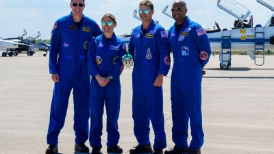 Die Crew ist am Weltraumbahnhof angekommen.  (Foto: Jennifer Briggs/ZUMA Press Wire/dpa)