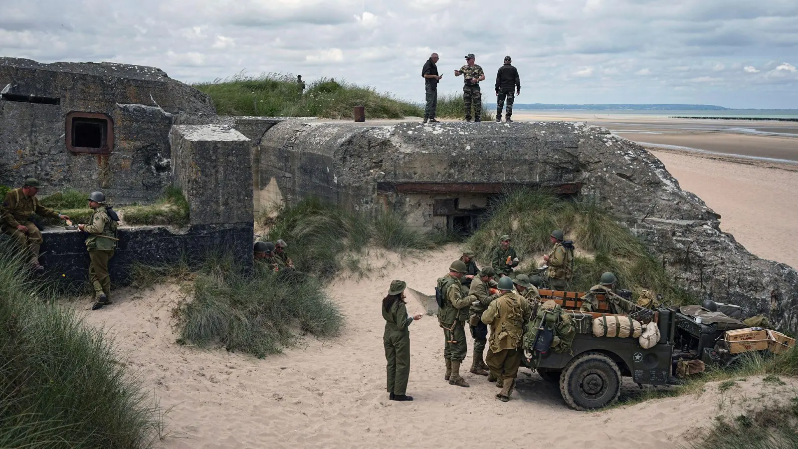 Im Juni 2024 wurde zum 80. Jahrestag die Landung am „Utah Beach“ in der Normandie nachgestellt. (Foto: Laurent Cipriani/AP/dpa)