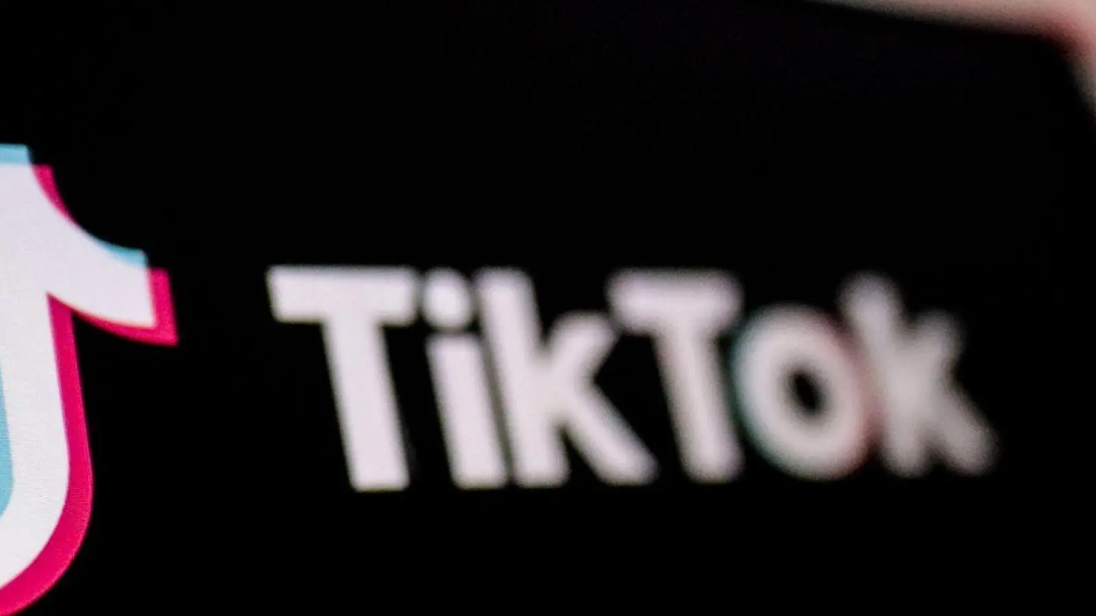 Bei TikTok wurden seit der Einführung der Meldepflicht knapp 508 Millionen Beiträge gemeldet und mehr als 348 Millionen Beiträge gelöscht. (Foto: Hasan Mrad/IMAGESLIVE via ZUMA Press Wire/dpa)