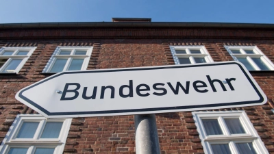 Wegen der Bedrohung durch Russland hatte die Nato ihre Verteidigungsplanungen geändert. Für die Bundeswehr bedeutet das: Sie braucht mehr Platz. (Symbolbild) (Foto: Stefan Sauer/dpa-Zentralbild/dpa)