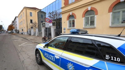Beim Amtsgericht in Neu-Ulm müssen sich zwei Frauen wegen des Todes eines neugeborenen Jungen verantworten. (Archivbild) (Foto: Karl-Josef Hildenbrand/dpa)