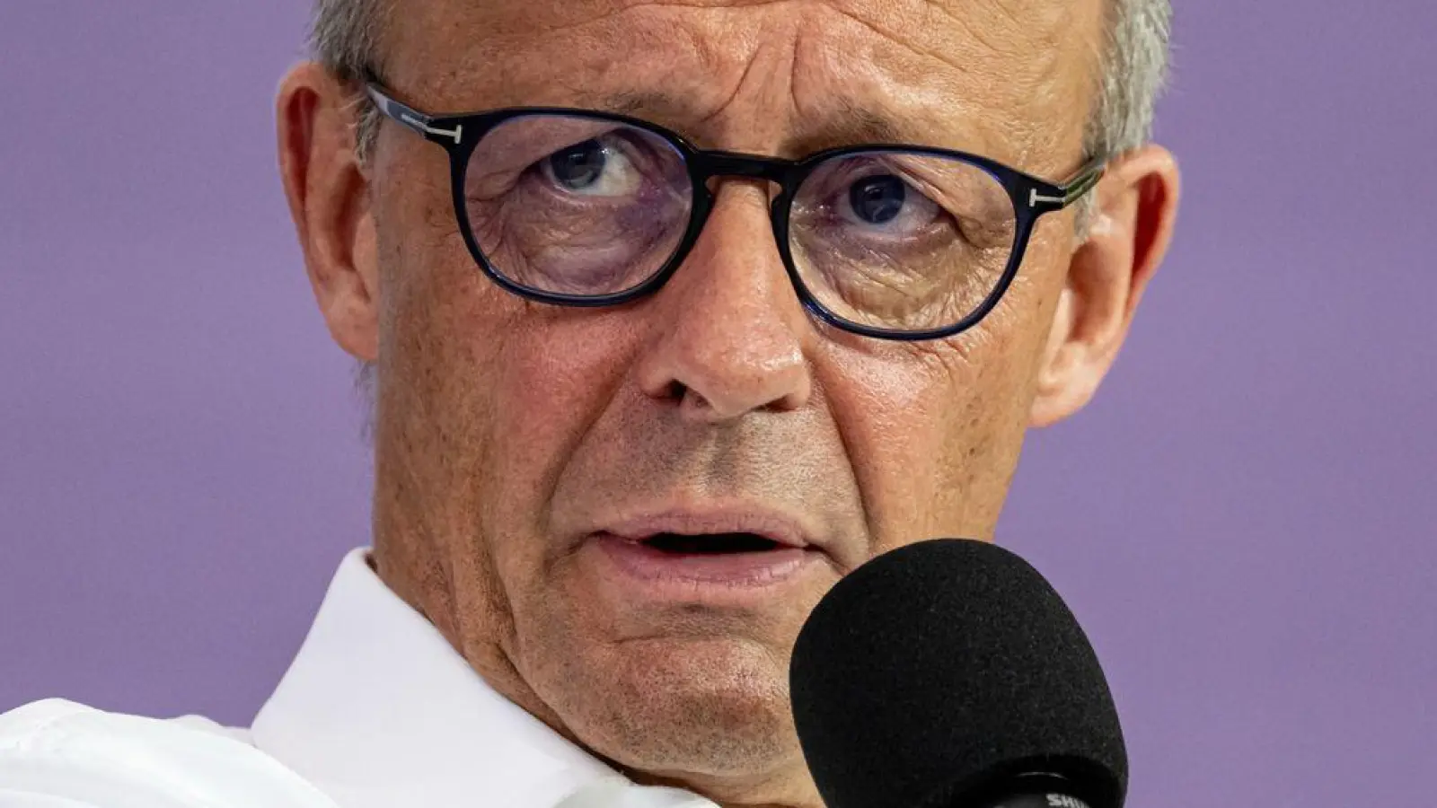 Friedrich Merz sagt, er sei unempfindlich gegenüber persönlichen Anwürfen.  (Foto: Fabian Sommer/dpa)