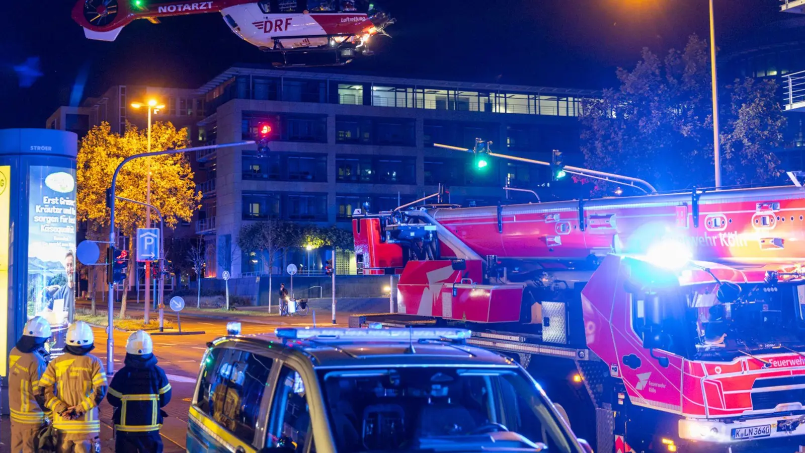 Bei der Rettung des 14-Jährigen war auch ein Hubschrauber im Einsatz. (Archivbild) (Foto: Jan Ohmen/dpa)