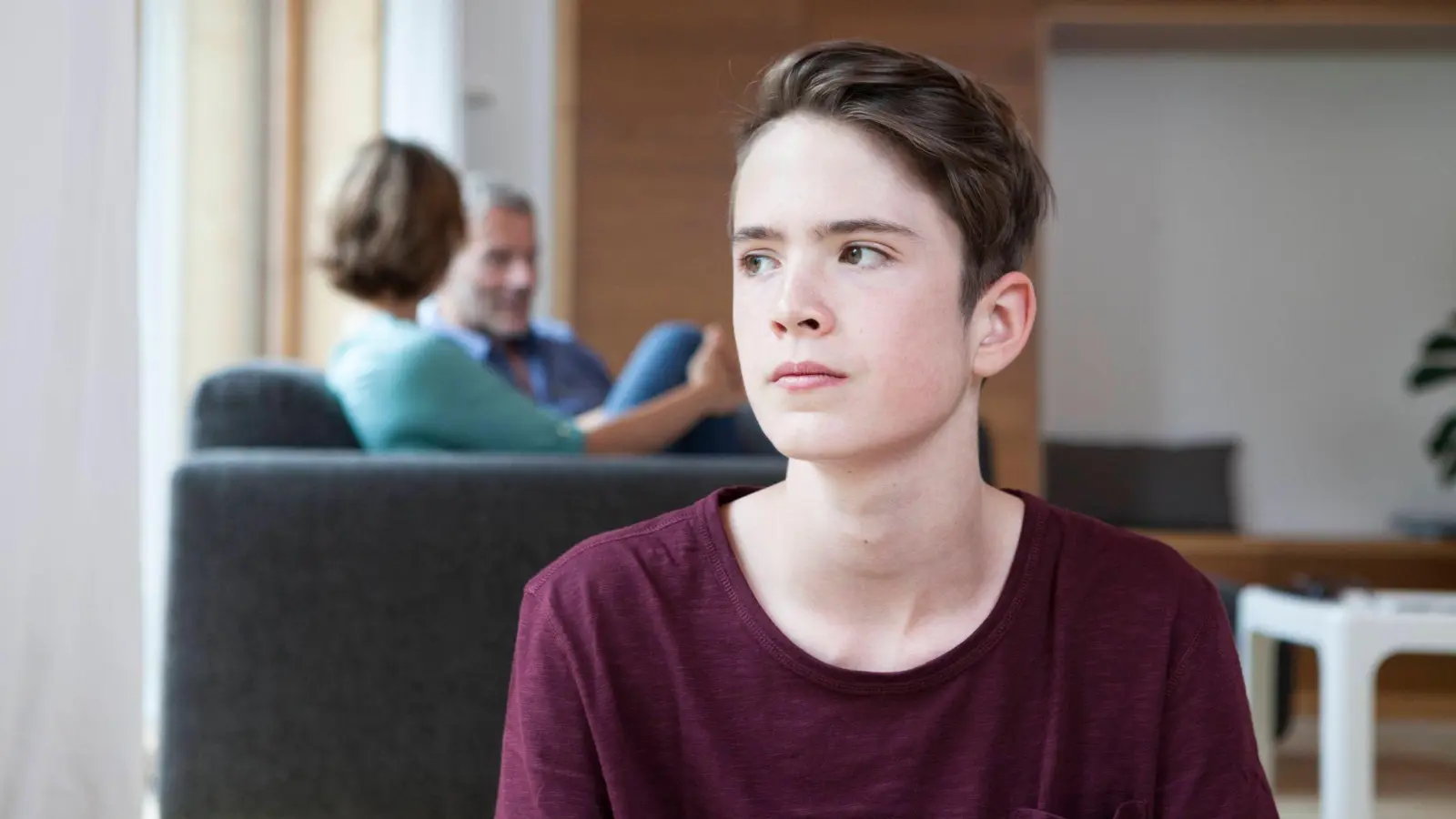 Handy- oder Computerverbot? Beim wunden Punkt Medienkonsum schlagen Experten einen Medienvertrag zwischen Eltern und Kind vor.  (Foto: Rainer Berg/Westend61/dpa-tmn)