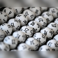 Die Staatliche Lotterie- und Spielbankverwaltung erzielte im ersten Halbjahr einen Umsatz von 641,8 Millionen Euro. (Symbolbild) (Foto: Arne Dedert/dpa)