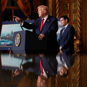 Mar-a-Lago: Trump, Rubio &amp; Co. präsentieren Pläne für den Bau von neuen Kampfschiffen. (Foto: Alex Brandon/AP/dpa)