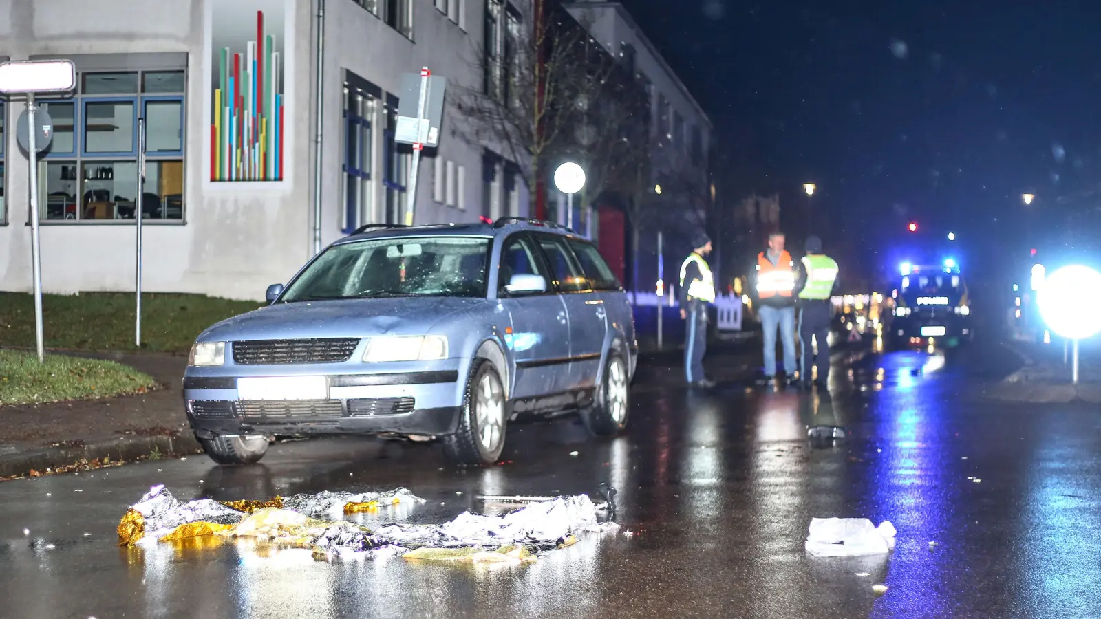 In der Ansbacher Brauhausstraße gab es am Donnerstagabend einen schweren Unfall mit einer schwer veletzten Fußgängerin. (Foto: Tizian Gerbing)