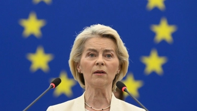 Die Präsidentin der Europäischen Kommission, Ursula von der Leyen, gratulierte dem Handelskommissar zum verhandelten Abkommen. (Archivbild) (Foto: Pascal Bastien/AP/dpa)