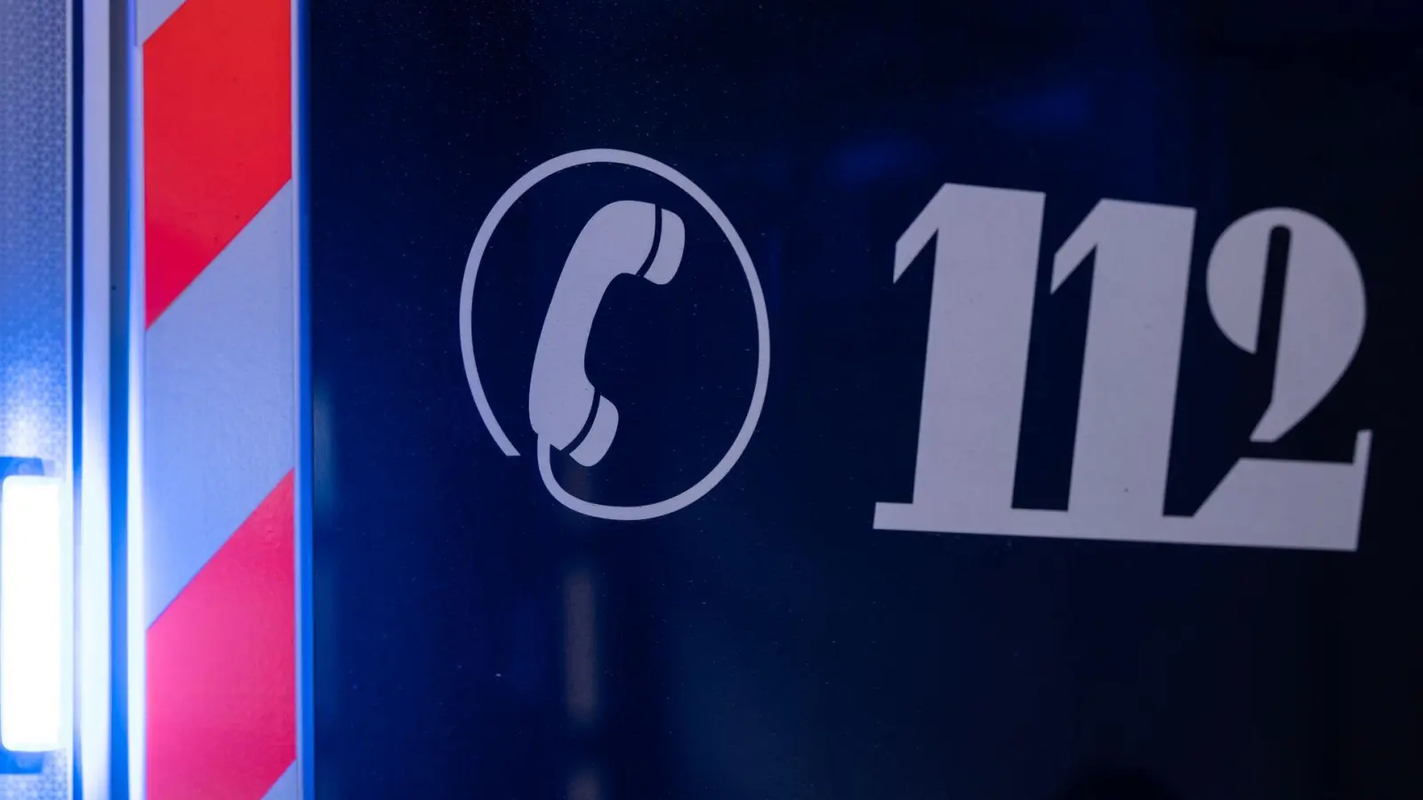 Der Mann und die Frau kamen schwer verletzt in Krankenhäuser. (Symbolbild) (Foto: Hannes P Albert/dpa)