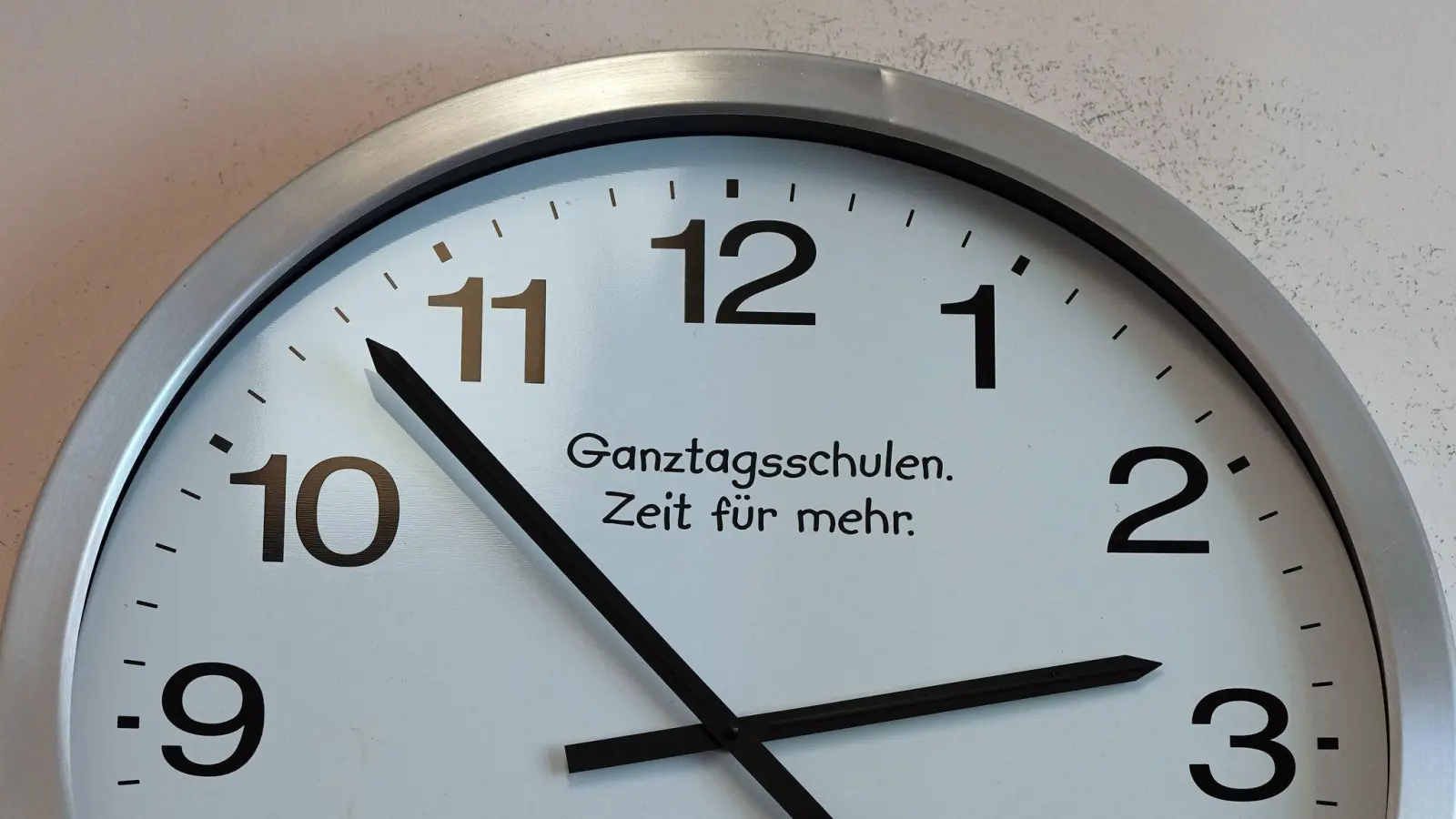 Bayern passt die Förderung für mehr Ganztagsplätze an Grundschulen an (Archivbild).  (Foto: Soeren Stache/dpa)