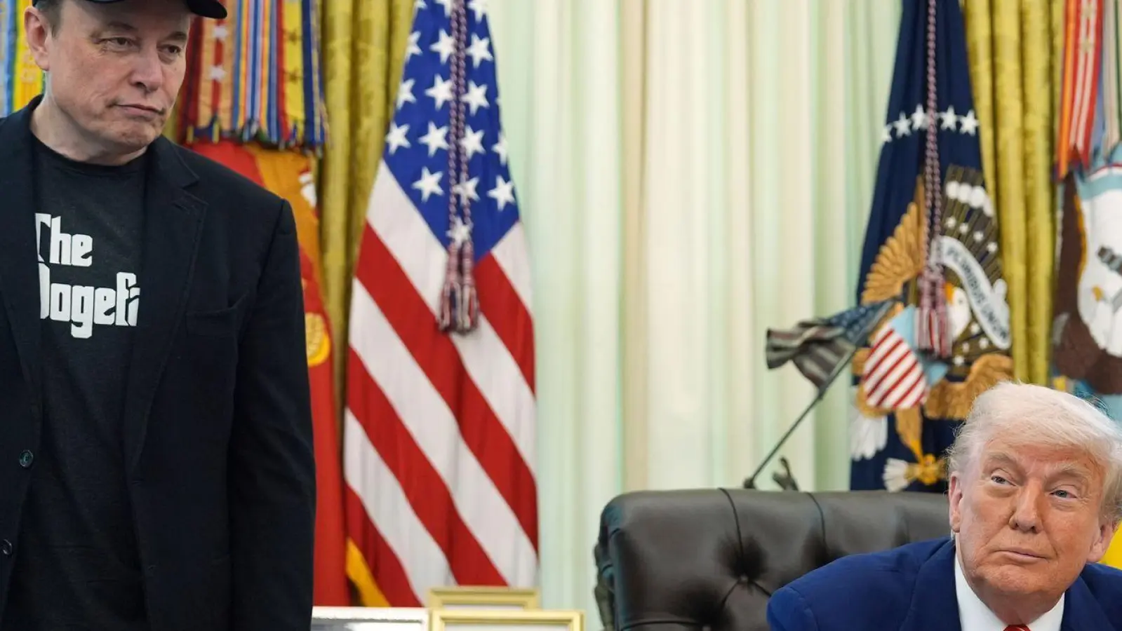 Beim Abschied im Weißen Haus zollten sich Trump und Musk noch gegenseitig Respekt. (Archivbild) (Foto: Evan Vucci/AP/dpa)