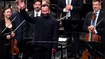 Der Dirigent sieht die Partnerschaft mit dem Salzburger Osterfestival als persönliches Karriere-Highlight. (Archivbild) (Foto: Fabian Sommer/dpa)
