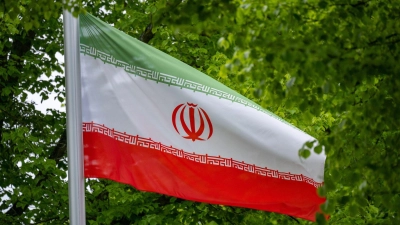 Kurz vor dem Jahrestag des Protestbeginns ist die Lage im Iran angespannt. (Foto: Monika Skolimowska/dpa)