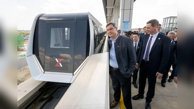 Die Magnetschwebebahn in Nürnberg hatte Ministerpräsident Söder ins Spiel gebracht und vorangetrieben. (Archivbild) (Foto: Peter Kneffel/dpa)