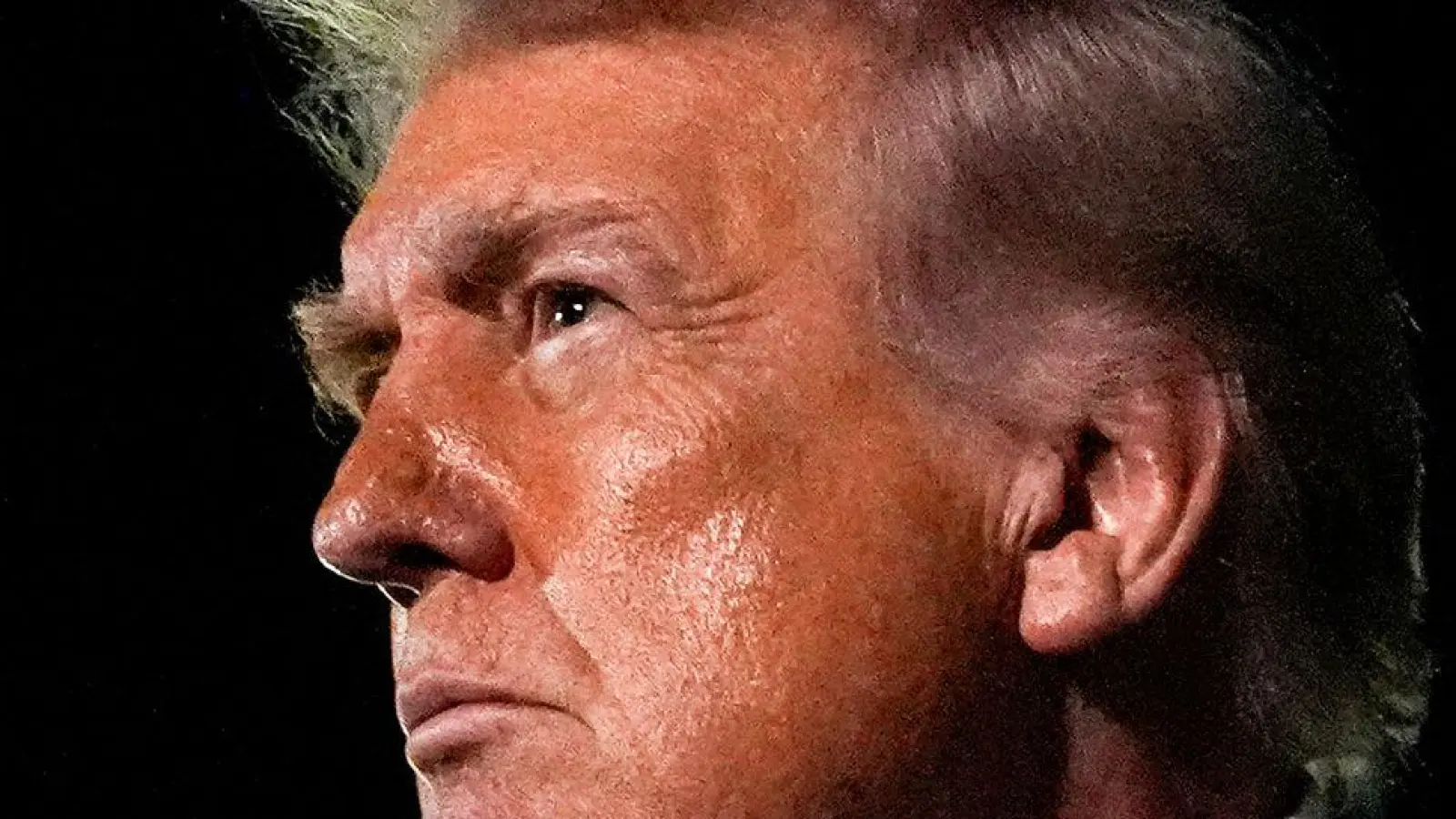 Zu seinen Zielen im Iran äußert er sich bislang nur vage: US-Präsident Donald Trump. (Archivbild) (Foto: Julia Demaree Nikhinson/AP/dpa)