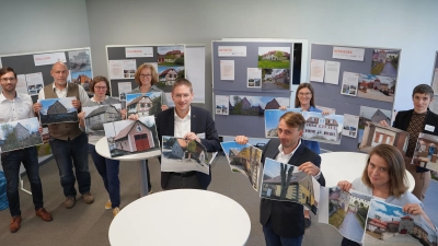 Sie stellten bei der Auftaktveranstaltung die Leuchtturmprojekte vor (von links): Manuel Döhler, Hannes Bürckmann, Dr. Verena Walter, Pia Grimmeißen-Haider, Dr. Jürgen Ludwig, Alexander Heinz, Anna Dörwaldt, Anuschka Hörr und Andrea Denzinger. (Foto: Simone Hedler)