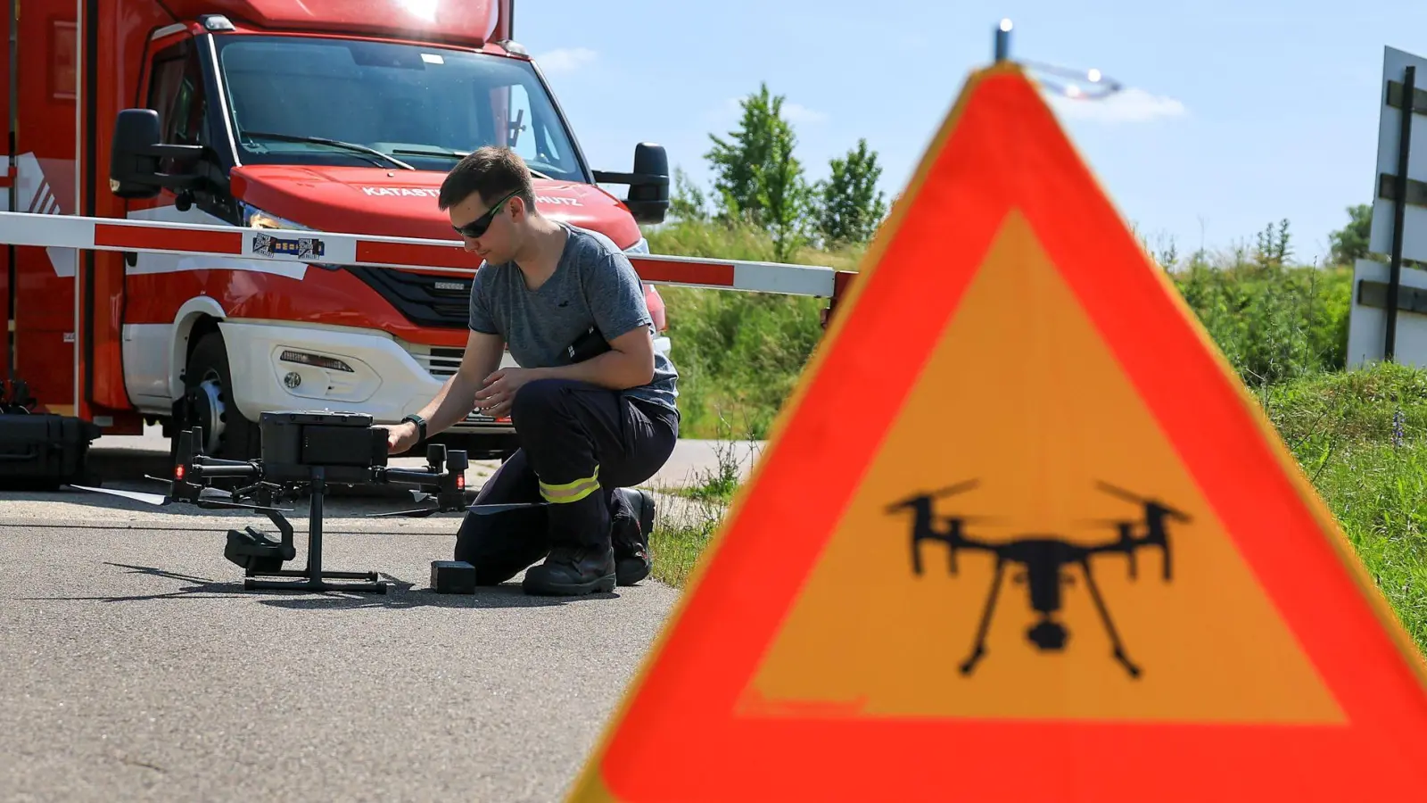 Ein neues Video von einer vermeintlichen Raubkatze zeigt ein wesentlich kleineres Tier. Um welches Tier es sich genau handelt, stand laut Landratsamt am Mittwochmorgen noch nicht zweifelsfrei fest. (Foto: Jan Woitas/dpa)