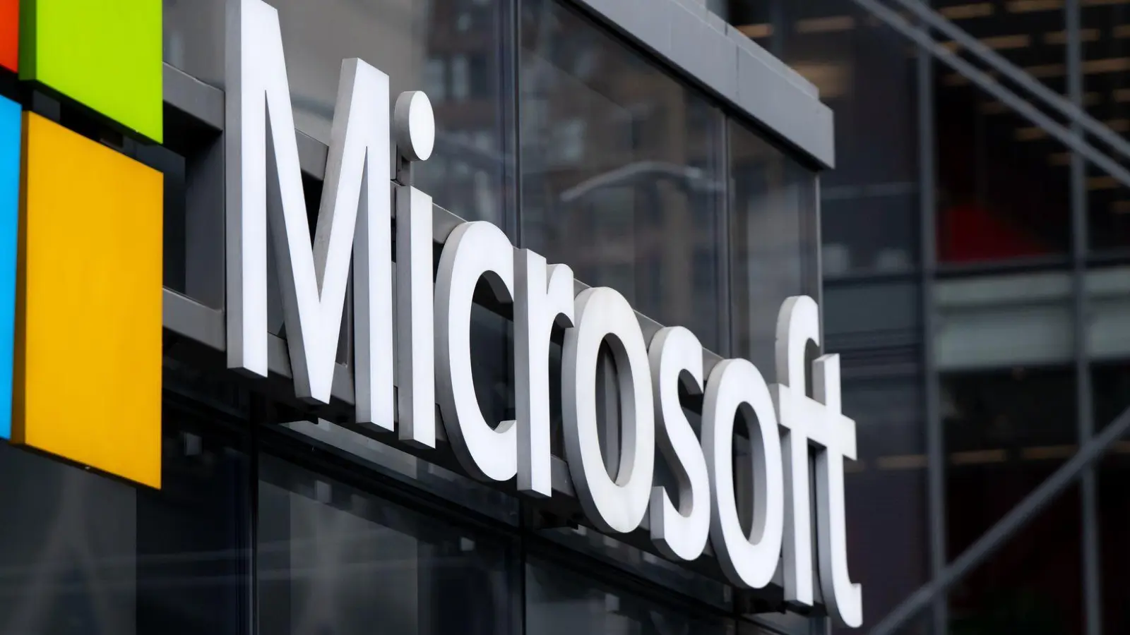 Die Schweizer Wettbewerbskommission reagiert auf starke Preiserhöhungen bei Microsoft (Symbolbild) (Foto: Sven Hoppe/dpa)