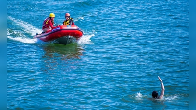 Die DLRG-Lebensretter gehen im laufenden Jahr von weniger Badetoten aus als noch 2024. (Archivbild) (Foto: Jens Büttner/dpa-Zentralbild/ZB)