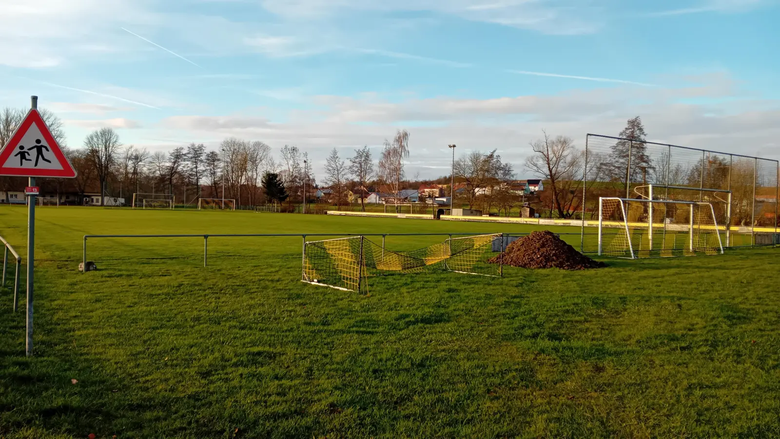 Die Infrastruktur des Sportplatzes möchte der FV 68 Gebsattel modernisieren. Für das Finanzierungsproblem scheint es jetzt eine Lösung zu geben. (Foto: Susanne Landgraf)