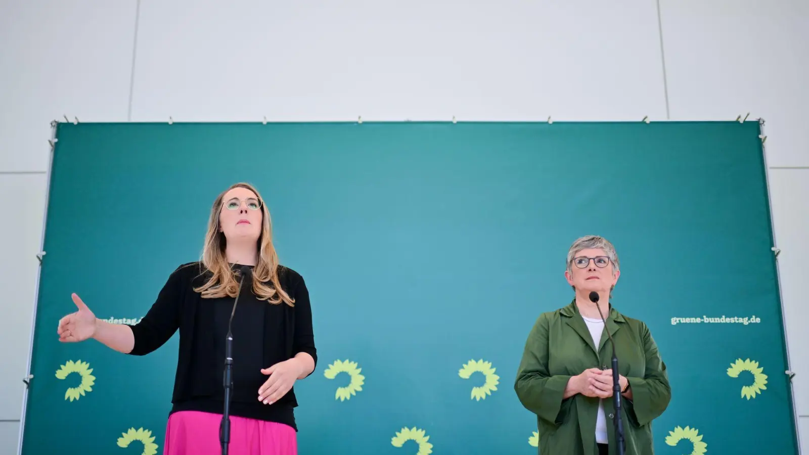 Das Bild der alltagsfernen Elite-Partei verfange, schreiben die Fraktionsvorsitzenden Katharina Dröge und Britta Haßelmann in einem internen Strategiepapier.  (Foto: Sebastian Gollnow/dpa)