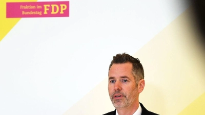 Die FDP habe deutlich gemacht, dass man alles verhindern werde, was die deutsche Wirtschaft schwächt, so Christian Dürr. (Foto: Serhat Kocak/dpa)