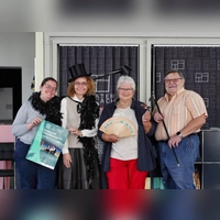 Stellten im Theater Ansbach die Taschenoperette 2026 vor (von links): Susanne Hoch, Nadine Maurer, Inge Müller und Fritz Heubeck. Die Vorstellung findet am 9. Oktober im Onoldiasaal statt. (Foto: Thomas Wirth)