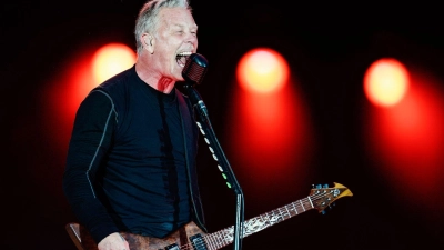 James Hetfield liegt mit seiner Band Metallica auf Platz eins der Album-Charts. (Foto: Uwe Anspach/dpa)