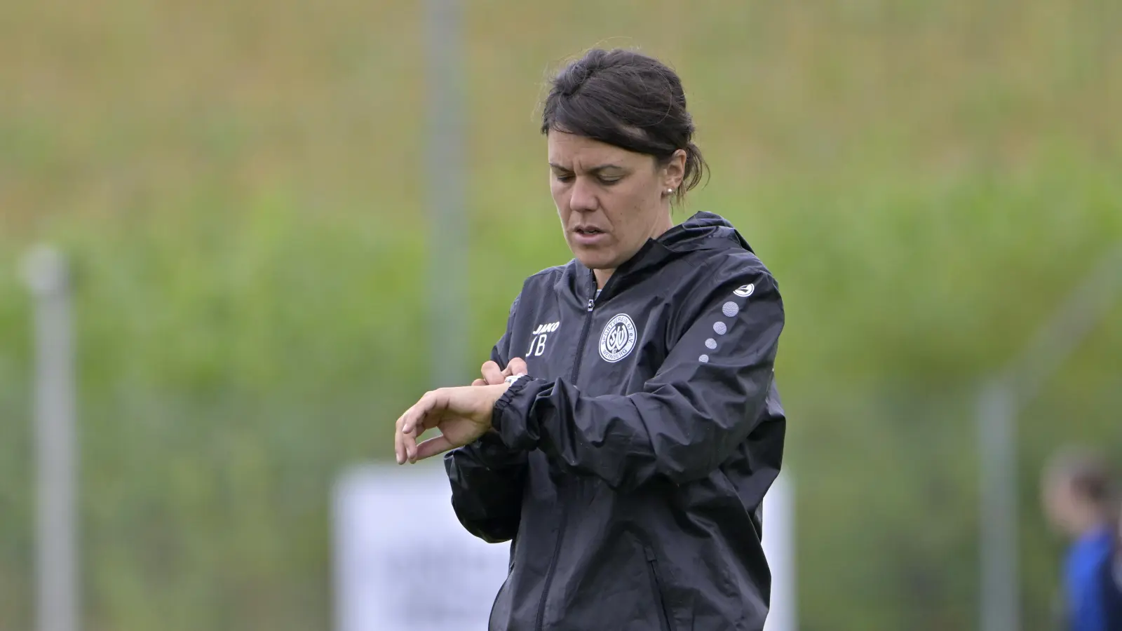 Läuft die Zeit ab für den SV Weinberg in der zweiten Liga? Das Team von Trainerin Julia Brückner liegt im Rennen um den Klassenerhalt nun vier Punkte zurück. (Foto: Martin Rügner)