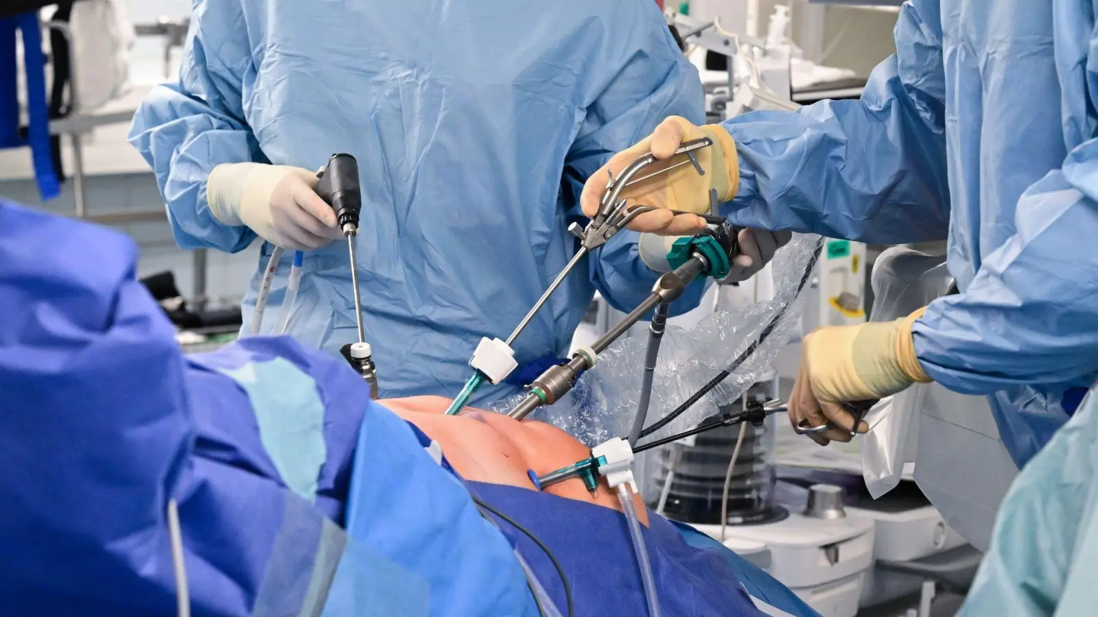 Behandlungsfehler führen laut dem Medizinischen Dienst zu Kosten in Milliardenhöhe. (Symbolbild) (Foto: Bernd Weißbrod/dpa)