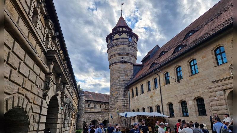 Feste in der Burg erfreuen sich stets großer Beliebtheit, zuletzt zum Beispiel die Ritterspiele. (Archivbild: Andrea Walke)