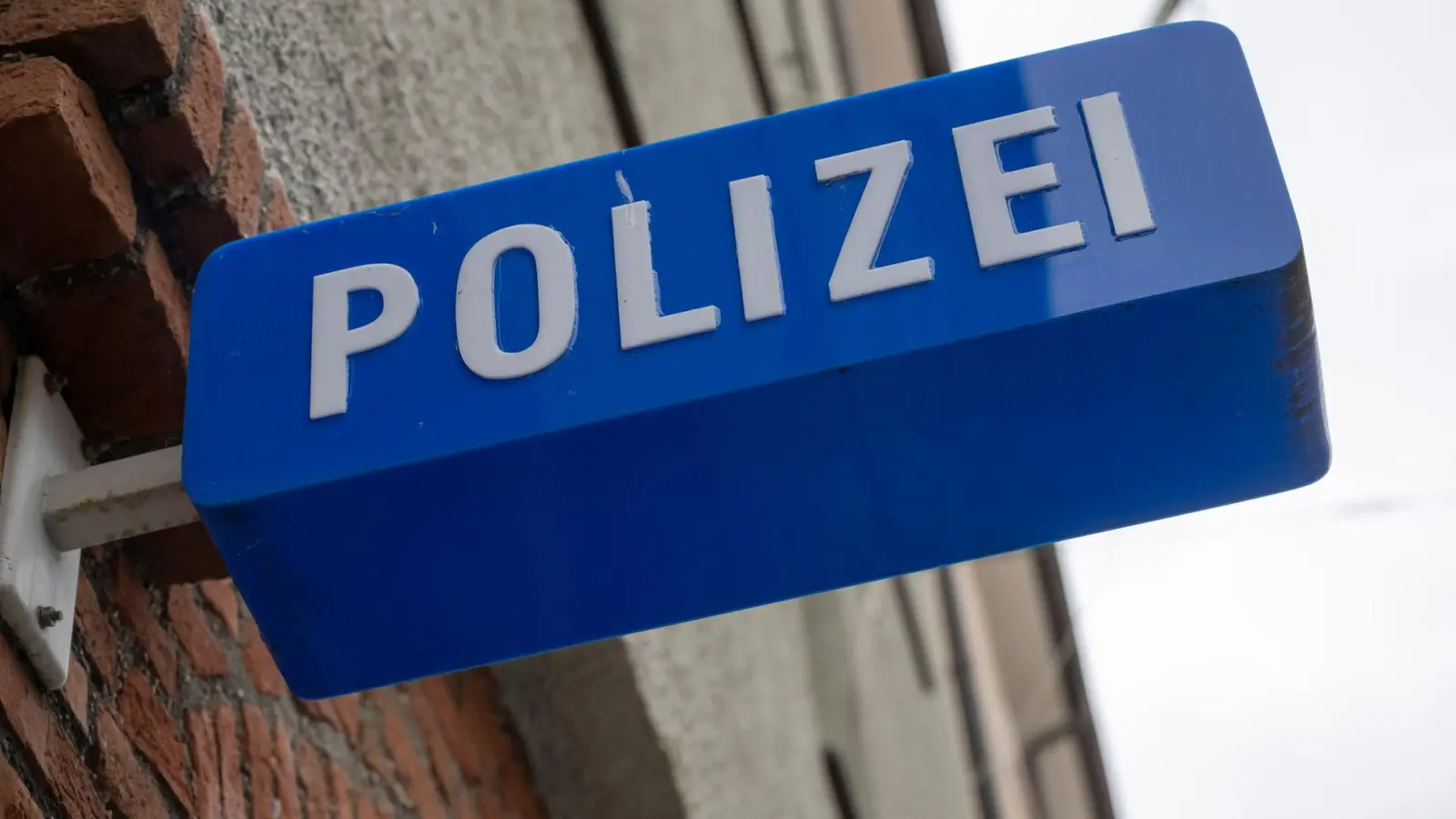 Die Polizei ermittelt. (Symbolbild) (Foto: Peter Kneffel/dpa)