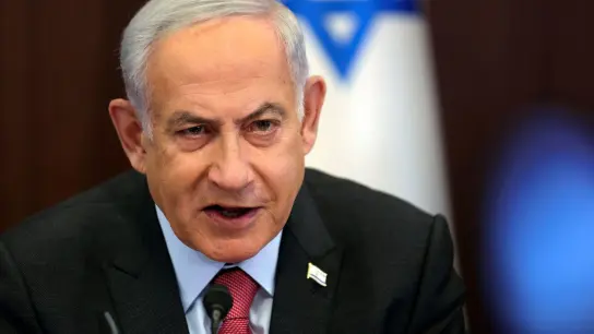 Das neue Gesetz gilt als zugeschnitten auf Amtsinhaber Benjamin Netanjahu. (Foto: Abir Sultan/Pool EPA/AP)