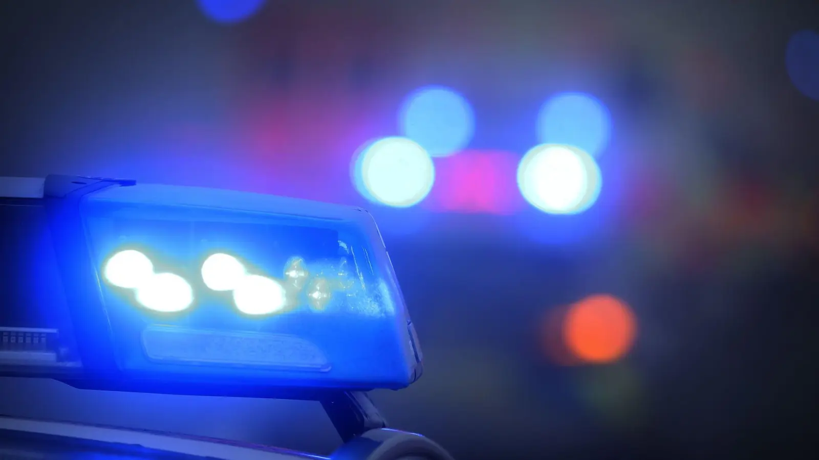 Die Polizei sucht nach Zeuginnen und Zeugen. (Symbolbild) (Foto: Karl-Josef Hildenbrand/dpa)