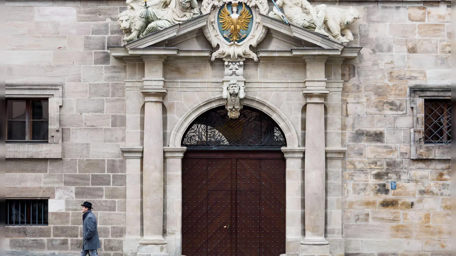 Die Wanderausstellung wurde zum Internationalen Tags der<br>Menschenrechte am 10. Dezember 2025 in Nürnberg eröffnet. (Symbolbild) (Foto: Nicolas Armer/dpa)