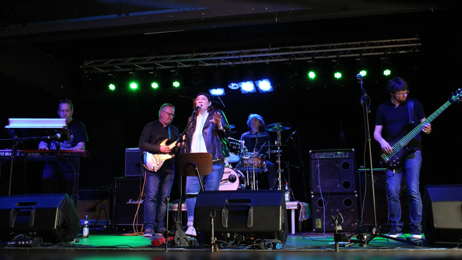 Neue Band mit erfahrenen Blues-Talenten: Fancy Frenzy beim Dieter Mayle Blues Jam. (Foto: Jens Plackner)