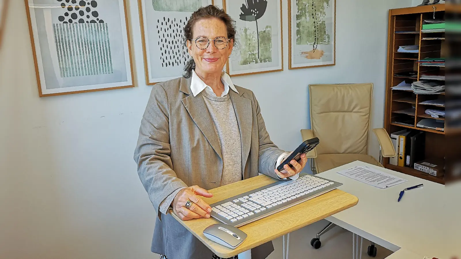 Nach sechs Jahren im Rathaus von Wörnitz beginnt für Friederike Sonnemann ein neuer Lebensabschnitt. Die 64-Jährige nimmt trotz der Probleme, die es gab, viele positive Erfahrungen mit. (Foto: Jürgen Binder)