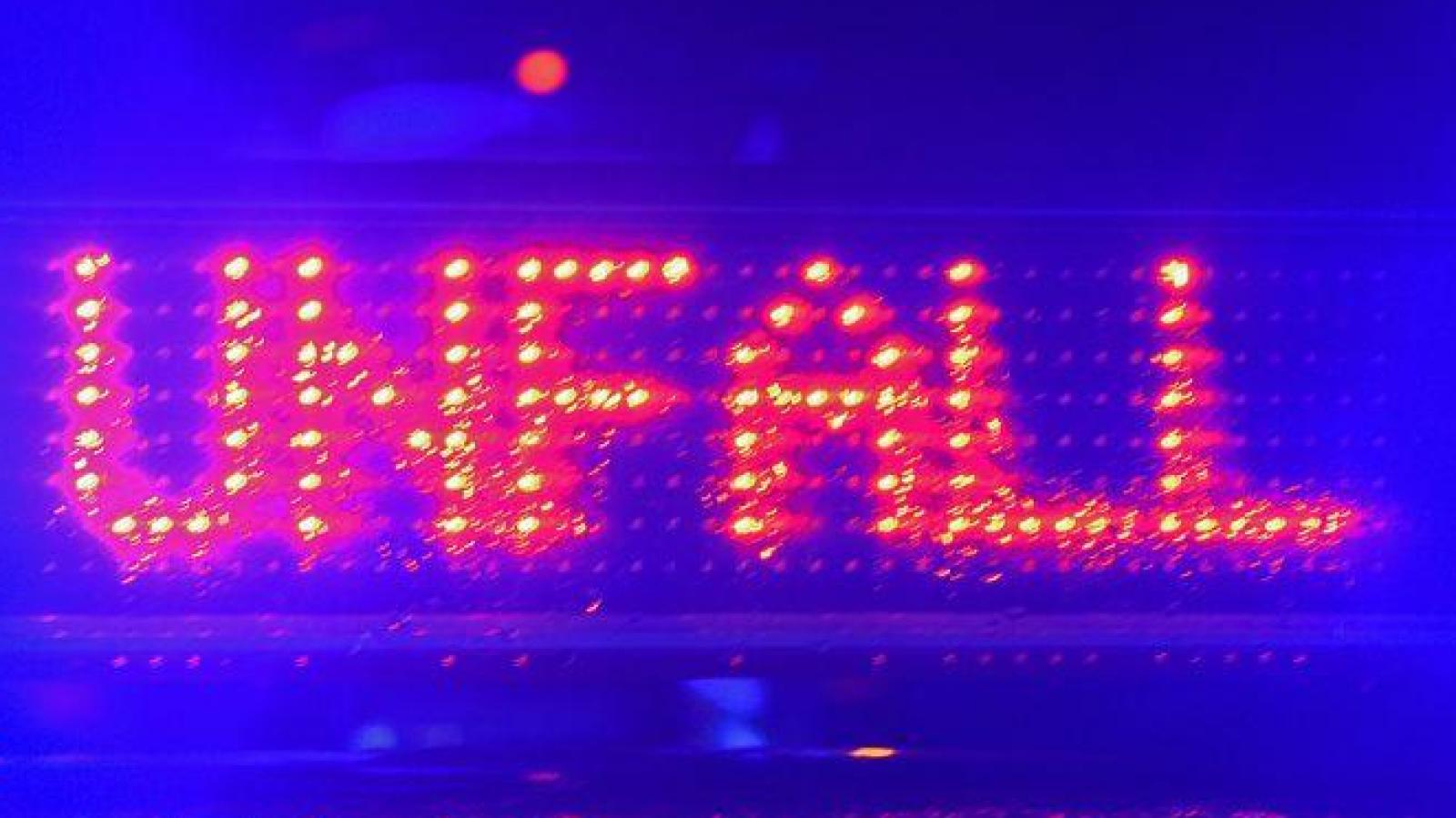 Accident on the A6 near Feuchtwangen: Truck crashes into guardrail with 25 ...