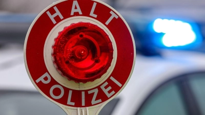 Wie lang die Sperrung der A9 Richtung München andauert, ist nicht klar. (Symbolbild) (Foto: Jan Woitas/dpa)