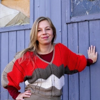 Inszeniert „Krieg” nach Janne Tellers Jugendbuch als Klassenzimmerstück: die Regisseurin Chiara Hunski. (Foto: Elke Walter)