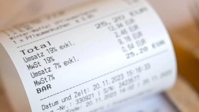 Die Mehrwertsteuer für Speisen in der Gastronomie steigt wieder auf 19 Prozent. (Foto: Sina Schuldt/dpa)