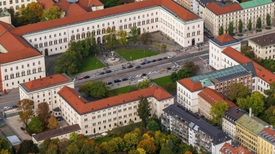 Die Ludwig-Maximilians-Universität München am Geschwister Scholl-Platz. (Foto: Peter Kneffel/Deutsche Presse-Agentur GmbH/dpa)
