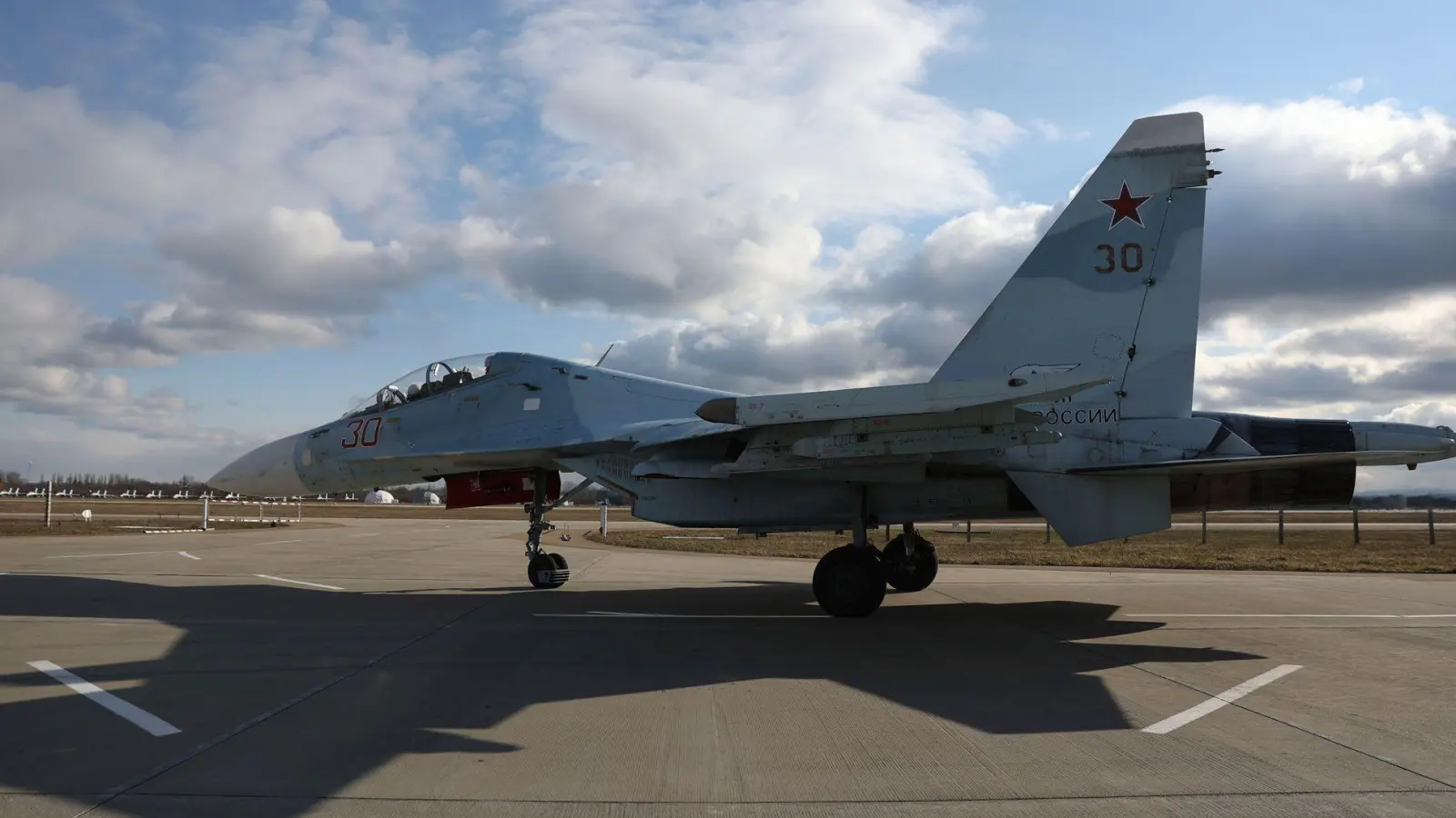 Der Vorfall folgt auf eine Reihe von Luftraumverletzungen durch Russland im vergangenen Jahr. (Archivbild) (Foto: Vitaliy Timkiv/AP/dpa)