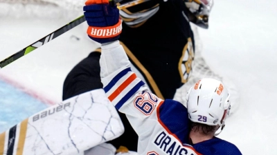 Leon Draisaitl schoss die Edmonton Oilers in Boston zum Sieg. (Foto: Charles Krupa/AP)