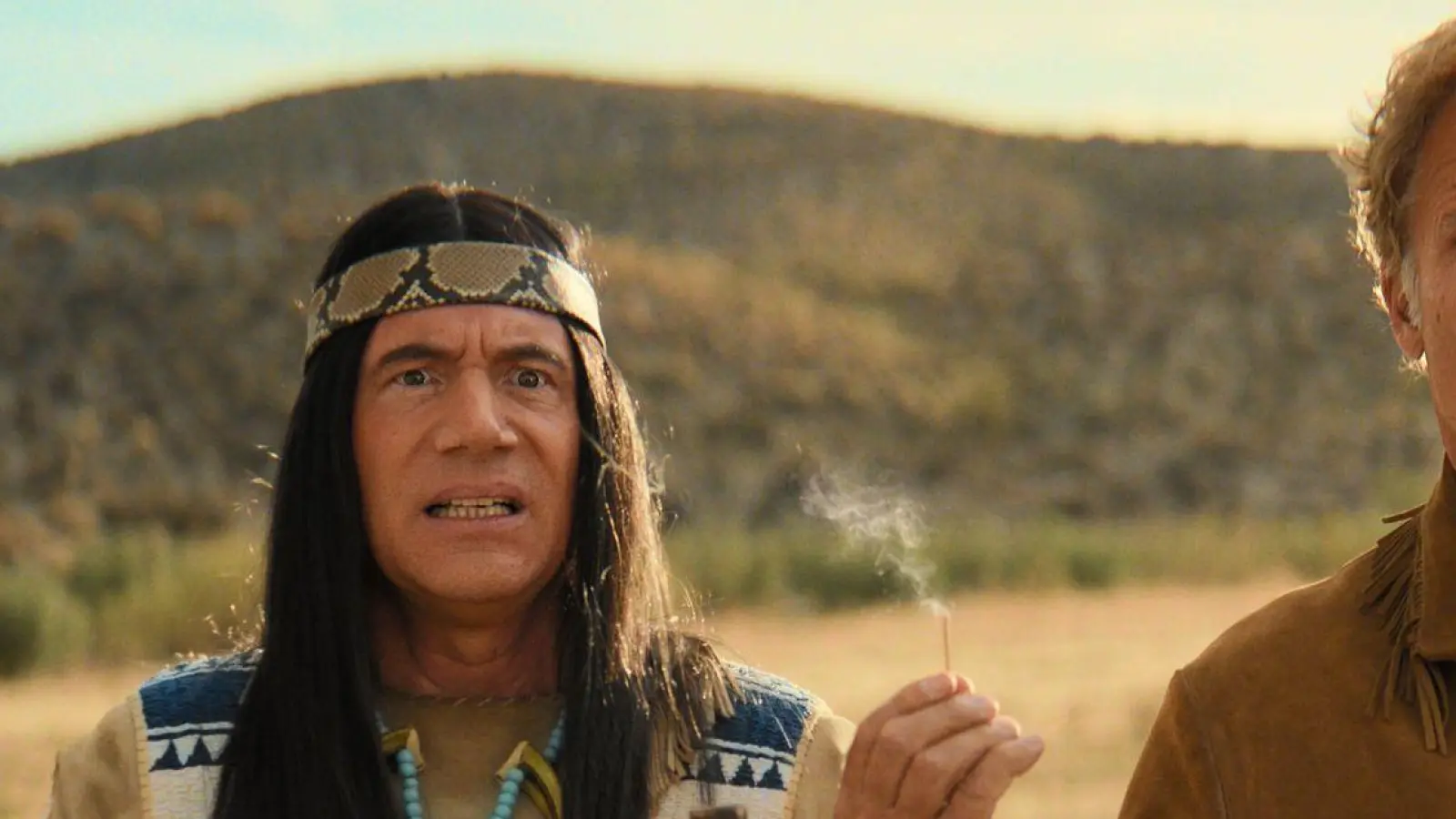 Michael Bully Herbig (l.) und Christian Tramitz sind wieder als Blutsbrüder zu sehen in der Western-Parodie „Das Kanu des Manitu“. (Handout) (Foto: Luis Zeno Kuhn/herbX film/Constantin Film/dpa)