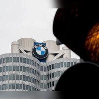 Beispiel BMW: Das Prinzip Geld gegen Auflösungsvertrag beruht auf doppelter Freiwilligkeit. (Foto: Tobias Hase/dpa)